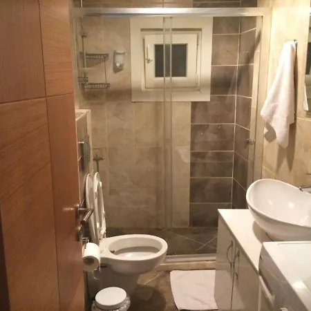 Gezkonakla Kadikoyde Iki Bir Salon Aparthotel *