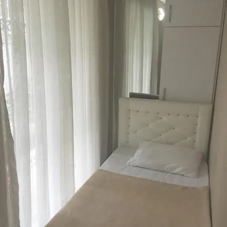 Aparthotel Gezkonakla Kadikoyde Iki Bir Salon *