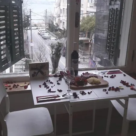 Gezkonakla Kadikoyde Iki Bir Salon Lägenhetshotell